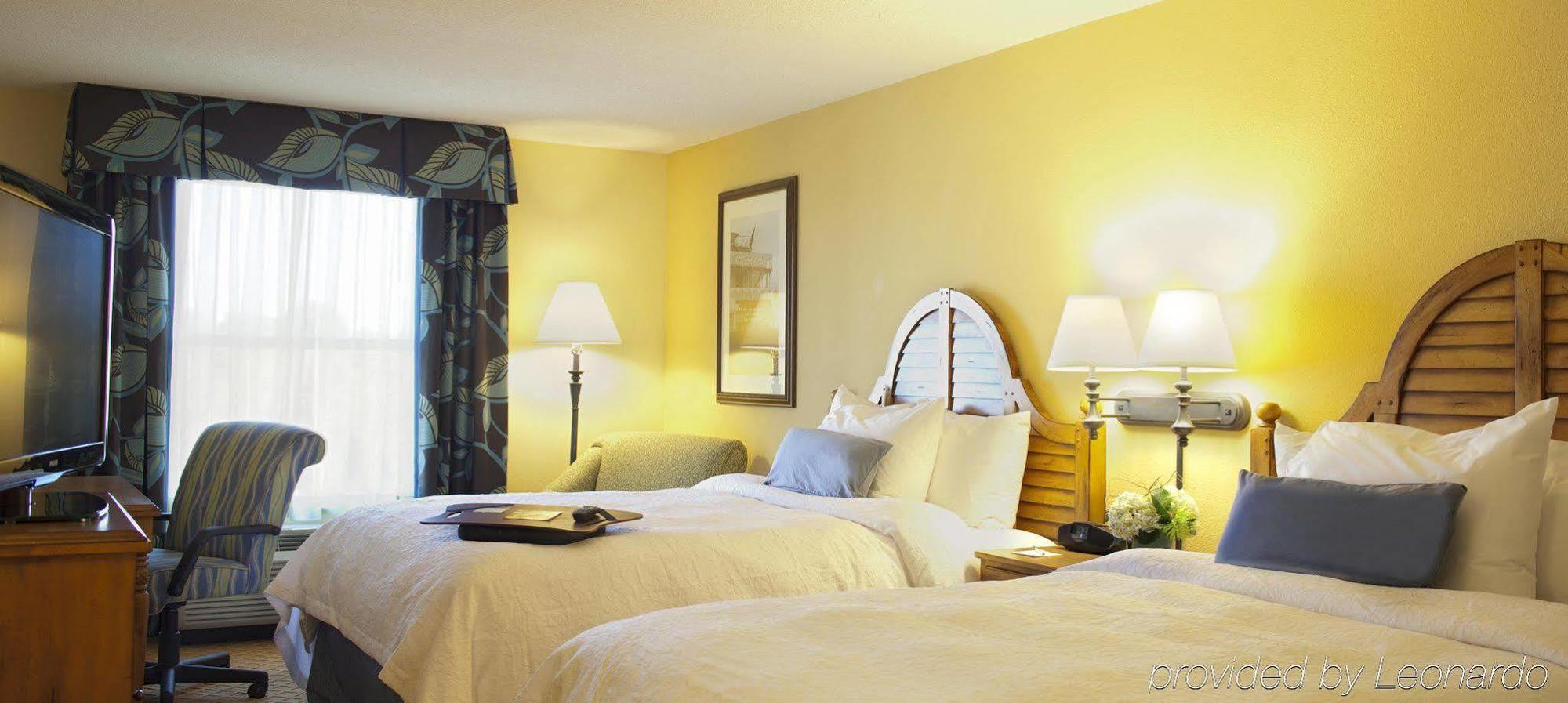Hampton Inn & Suites Savannah/Midtown Rom bilde
