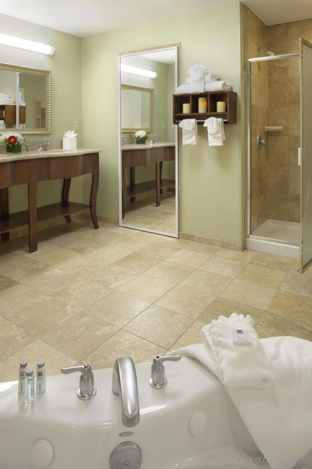 Hampton Inn & Suites Savannah/Midtown Rom bilde
